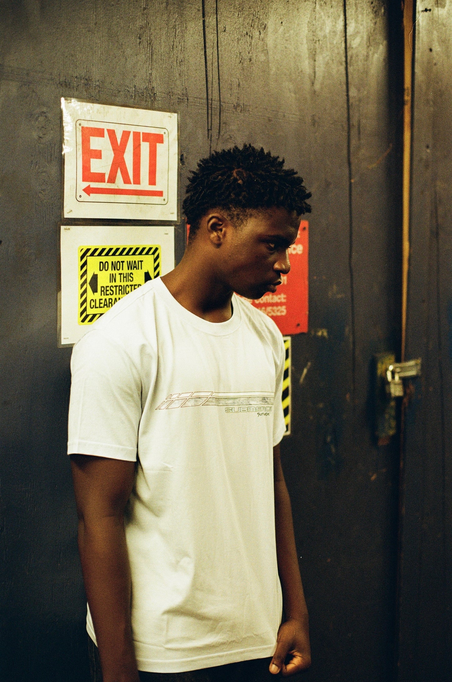 “SURFS UP” T-SHIRT